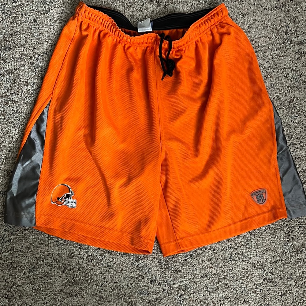 Mens Cleveland Browns xl shorts